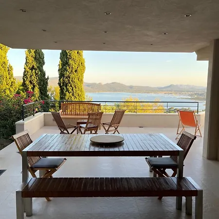 Villa Marinarca Sitew Vecchio Marina Di Fiori Vue Piscine Chauffee Clim A Pied Tennis Porto-Vecchio (Corsica)