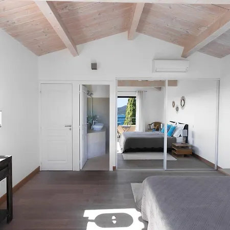 Marinarca Sitew Vecchio Marina Di Fiori Vue Piscine Chauffee Clim A Pied Tennis