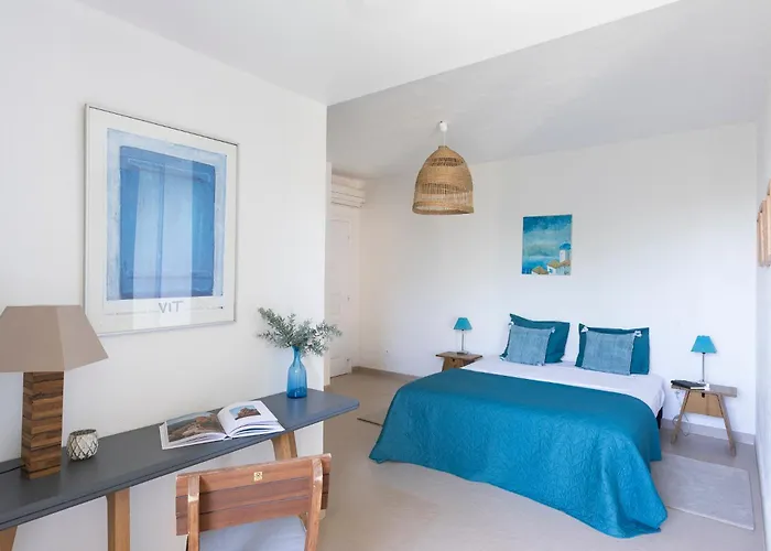 Marinarca Sitew Vecchio Marina Di Fiori Vue Piscine Chauffee Clim A Pied Tennis ヴィラ